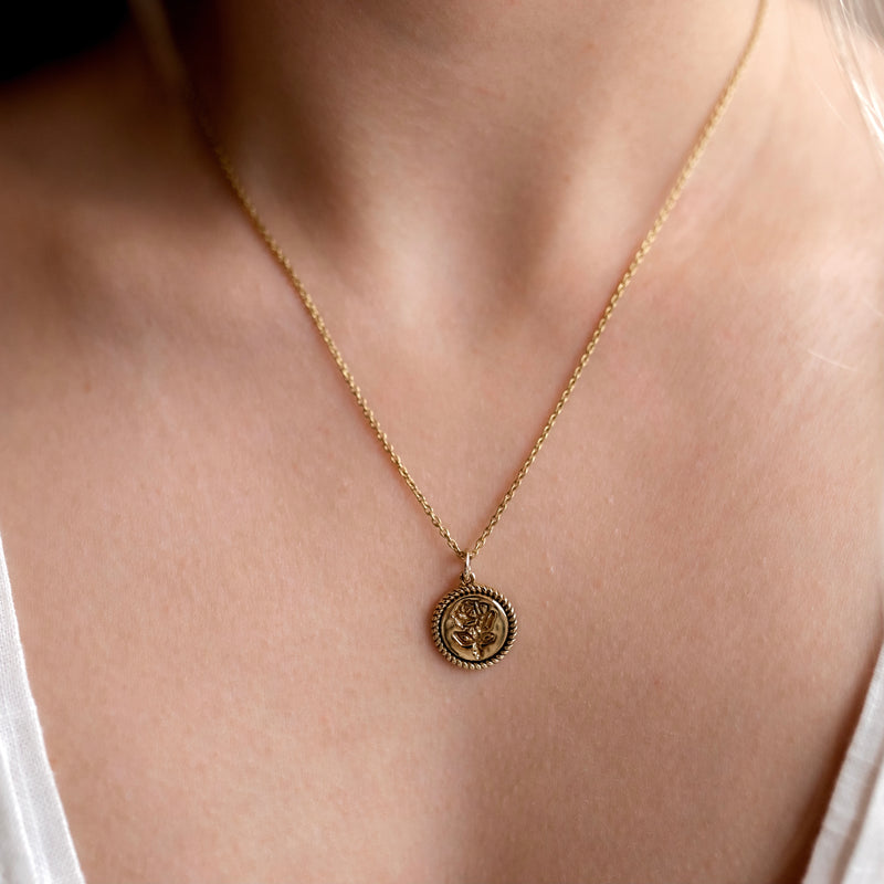 Gold Roses Necklace