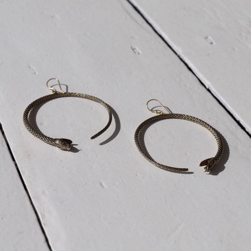 Ouro Hoop Earrings
